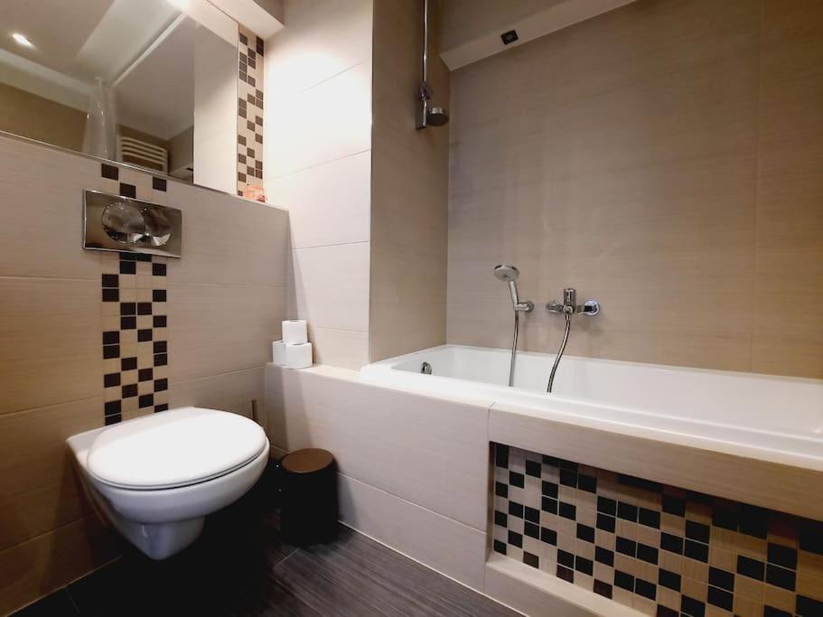 Apartament Z Podziemnym Parkingiem Ulica Wroclawska Krakow Ngoại thất bức ảnh